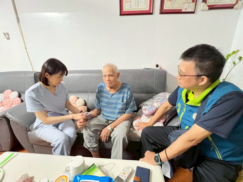臺東榮服處暖心關懷榮民 盼入住榮家改善生活