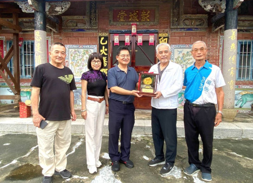 劉燈鐘至五溝水宗祠参拜  客家建築典範