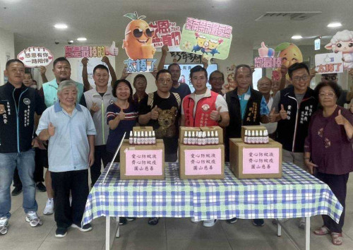 臺南榮家感謝臺灣圓山送暖 捐贈愛心物資關懷住民長輩