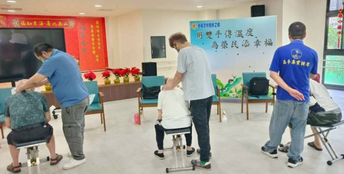 榮耀九三 臺南榮家感謝視障朋友用專業向榮民致敬