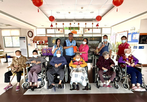 金門李文良重陽慰問老人福利機構