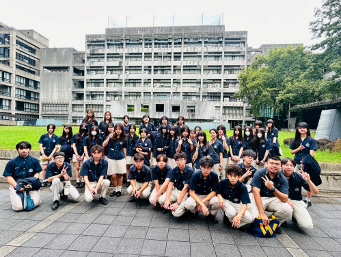 深化生涯探索教育　華盛頓中學參訪實踐大學服裝設設計學系