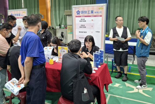 苗栗榮服處攜手勞動部地區就業徵才 服務退除役官兵