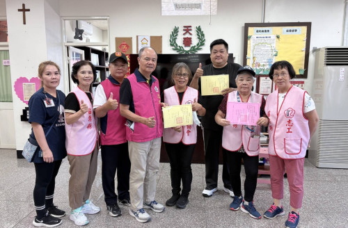 苗栗榮服處榮欣志工重陽前義剪及物資發放