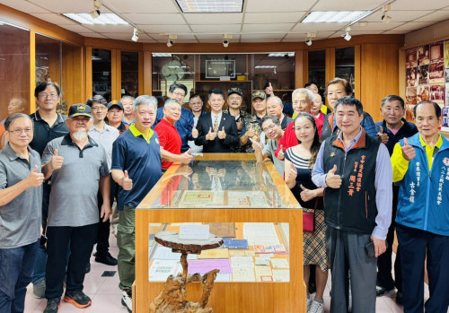 退軍社團參訪苗栗榮服處處史館傳承榮光精神