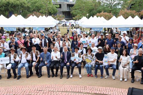 東海70綻放萬朵玫瑰 張國恩宣示蛻變邁向新元年