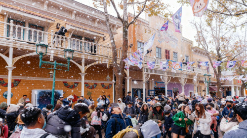 暢遊六福村黑色耶誕　大啖雪色戰斧盛宴40盎司牛排