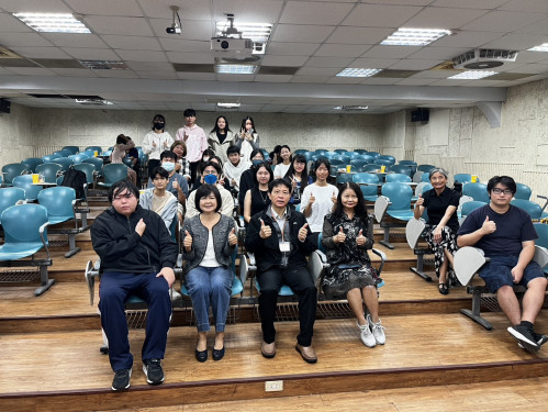 崑大學子以文字凝視生命 勇闖心靈難題書寫人生故事