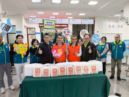 臺東榮服處感謝陸海空軍關懷協會捐物資關懷弱勢榮民眷