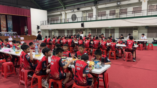 南市文化國小羽球隊勇奪全國國小盃雙冠