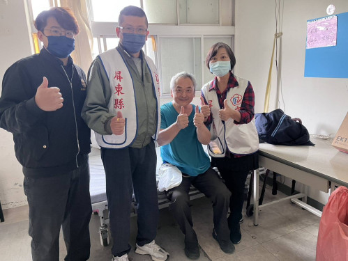 屏東榮服處暖心陪伴 助榮民曾先生入住榮家