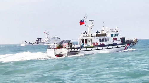 中國4海警船闖金門水域 海巡監控驅離