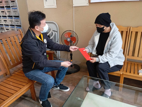 南市軍人服務站慰問急難國軍家屬