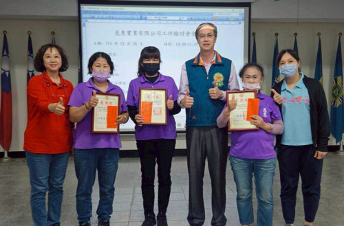 屏東榮家照服員受肯定 守護住民長輩健康安全