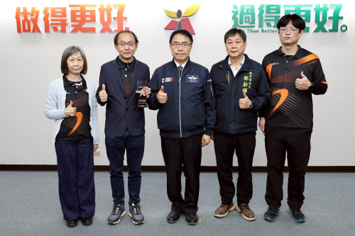 AI驅動PBL獲肯定！崇學國小獲未來教育臺灣100特別獎  