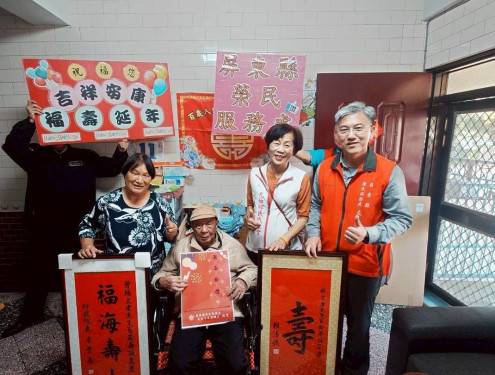 百歲榮民曾橋文伯伯紀壽 屏東榮服處歡喜慶生