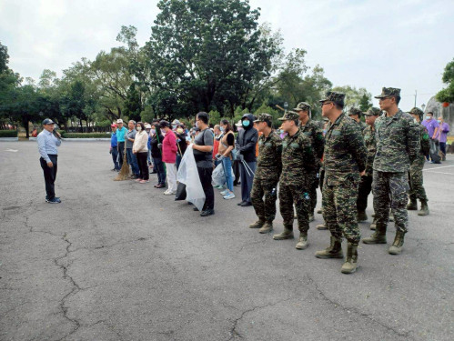 屏東榮家響應「國家清潔週」敦親睦鄰社區環境大掃除