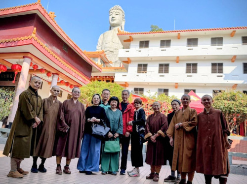 千佛山大佛科技SPA：洗去塵垢 照見本心 慈悲守護眾生