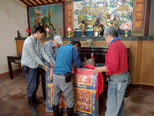 屏東榮家除舊布新！文武廟忠靈祠深度清理莊嚴佈置