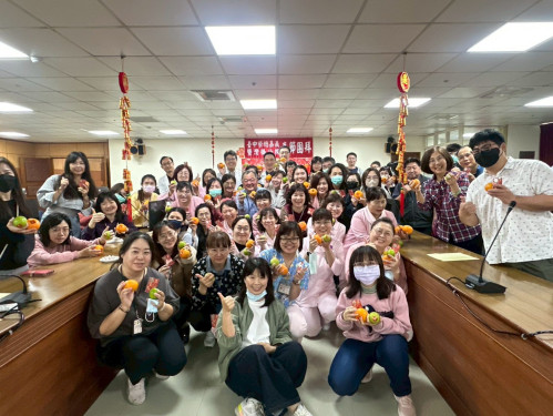 中榮嘉灣2院新春團拜 「醫」心守護鄉親榮民眷健康