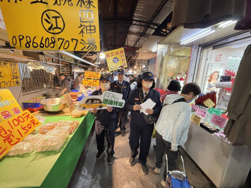 傳統市場人車湧現  南警加強交通疏導 提醒安全過好年