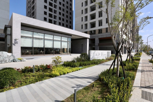 南鐵專案照顧住宅餘6戶店舖13格汽車停車位公告標租