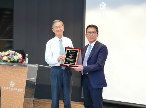 矽光子技術商轉元年 張景溢董座分享掌握AI趨勢轉型與成長