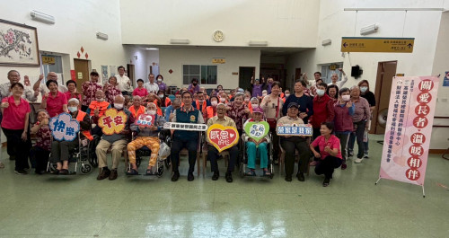 屏東榮家感謝雙福基金會暖心歌舞與長輩共度溫馨午後