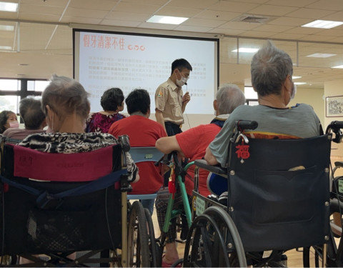 臺南榮家役男郭丞翰專業領航 口腔衛教世代共融新活力