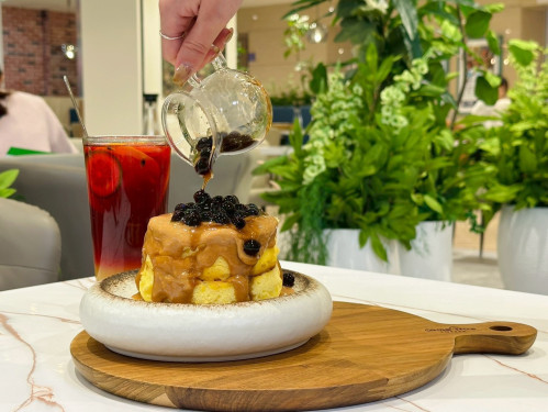 日銷千份舒芙蕾、成真咖啡進駐台中廣三SOGO 2樓 GUESS中南部獨家2折起引爆人潮