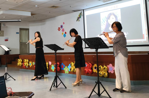 樂音傳愛榮家！賴昱君樂齡音樂律動與療癒伴長輩樂齡人生