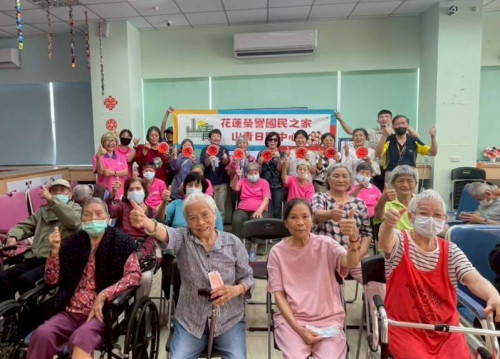 花蓮榮家前進橘色日照中心 社區共融共好服務新氣象 
