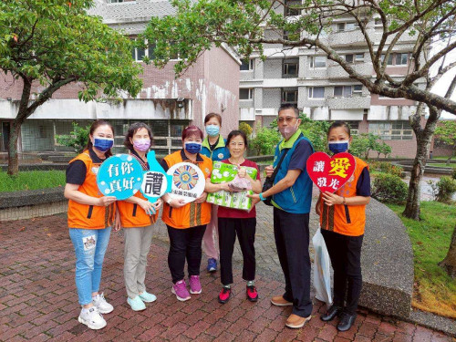 臺東榮服處×身障者保護協會端節傳愛關懷榮民眷