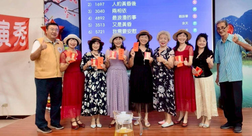 榮家與樂透歌友會歡慶端陽安康情粽傳香！長輩高歌歡唱