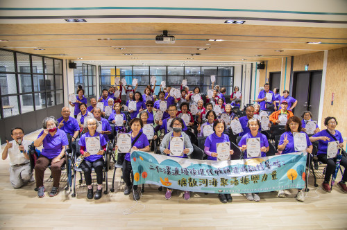 嘉藥USR青銀共學 體驗1日大學生