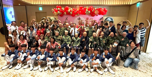 穿越百年歲月齊聚首！向12位百歲榮民致敬 共譜世紀榮光