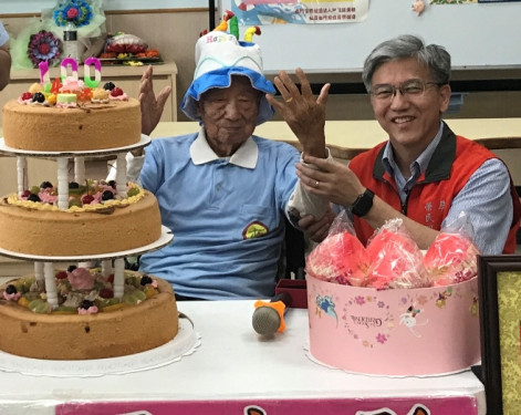 世紀見證！百歲榮民謝培基喜迎人瑞大壽