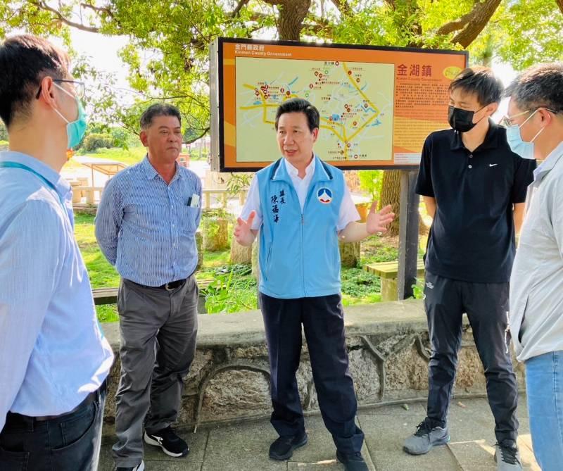 陳福海勘察環島北路三段瓊林路段拓寬需求