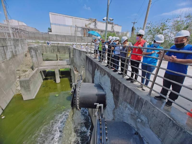 林欽榮視察完工後抽水量提升1.6倍之岡山潭底小抽水站機組更新工程