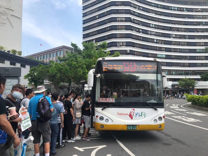 國際影音創作者來台南邊玩邊拍 記錄體驗台灣好行旅遊趣事