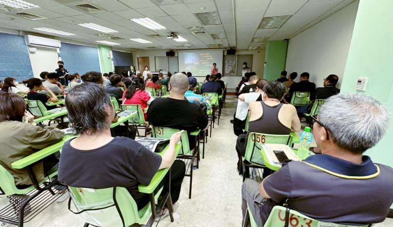 降低道路車輛滲漏違規提升用路安全　中壢監理站跨機關宣導滲漏違規調訓暨違規處分