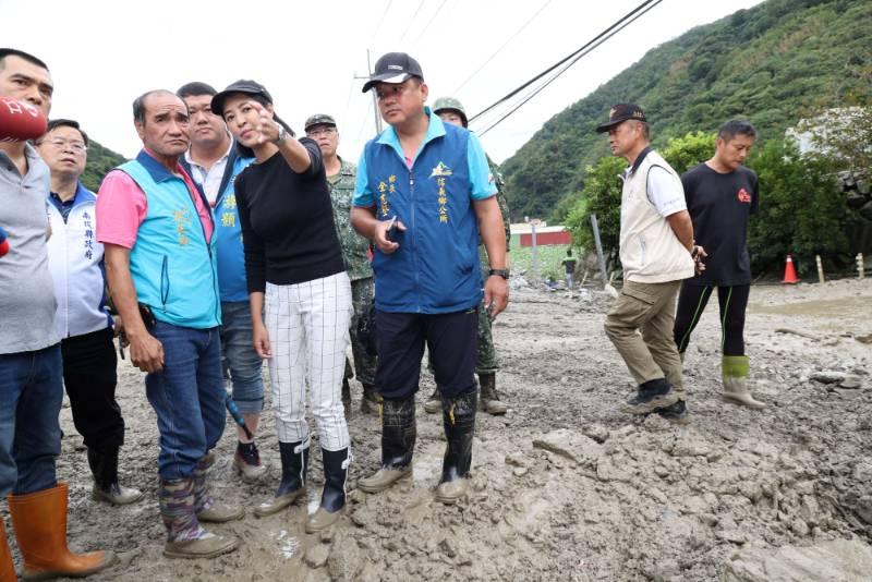 海葵停班日 許淑華東埔勘查土石流災害