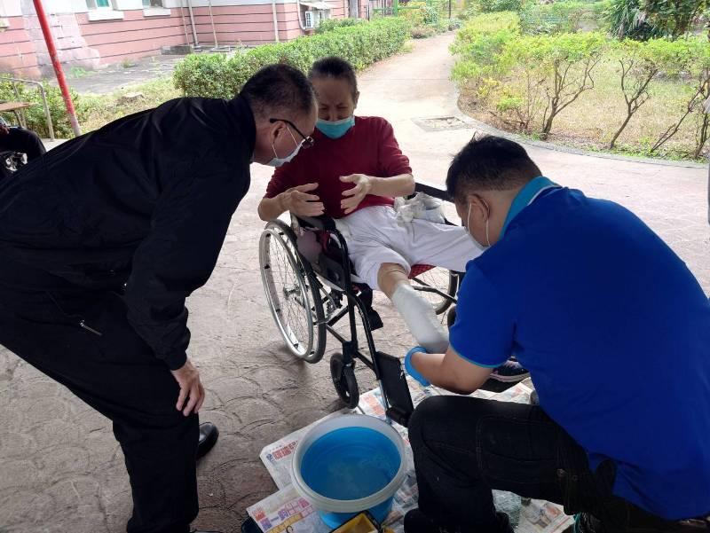 屏東榮服處關懷安置榮家榮民遺眷