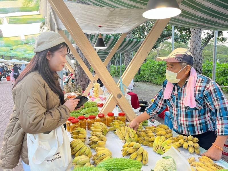 高雄迎新春！神農市集週末揭幕，百味料理秀、免費試吃樂不停！