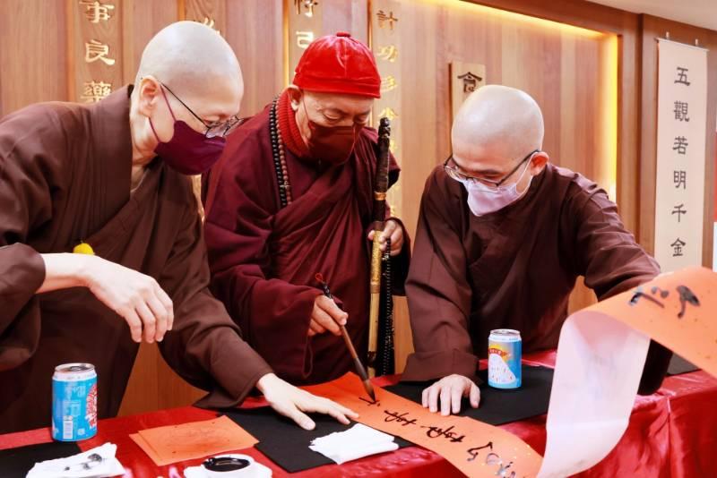 龍年寺廟走春優選　台灣宗教百景之一的無生道場祈福活動滿足對新年的想望