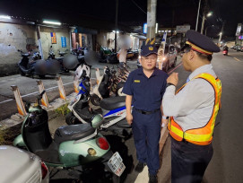 湖內分局新任警長帶隊主動出擊   加強執行路竹火車站違停亂象