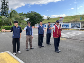 守護行人安全 新北公車貫徹路口停讓 