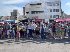 妃妃姐姐立法委員陳亭妃親水萌樂園重陽節前夕登場