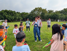 陳亭妃邀鄉親開箱「妃妃姐姐親水萌樂園」 水萍塭公園親子爆場嗨翻天