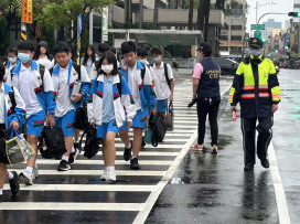 颱風過後首日上學   高市警全力護航學童安全 